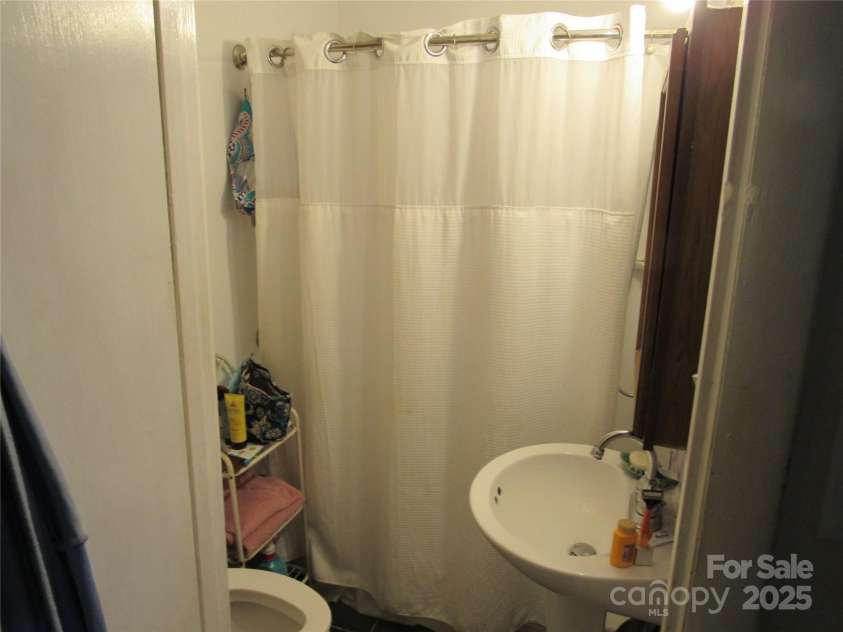 1144 Montreat Road, Black Mountain, NC 28711.  MLS# CAR4320391, YatesRealty ID 3476. 