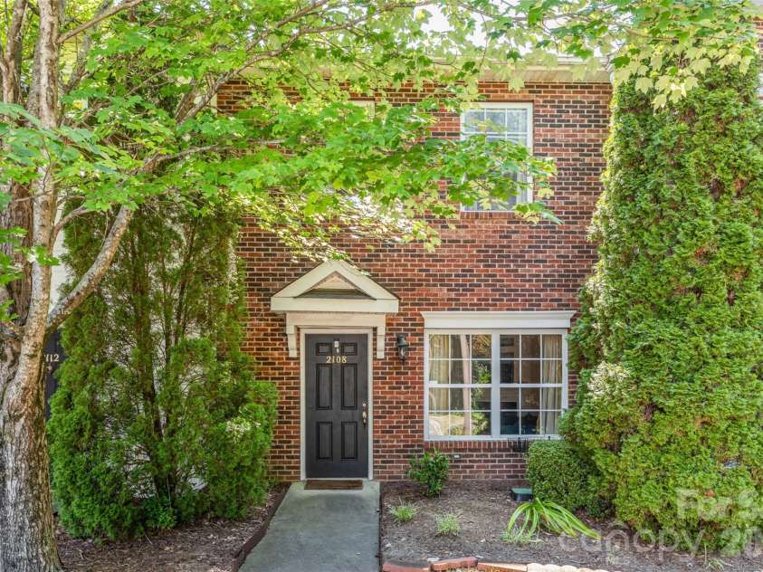2108 Sardony Lane, Charlotte, NC 28213.  MLS# CAR4351032, YatesRealty ID 3476. 