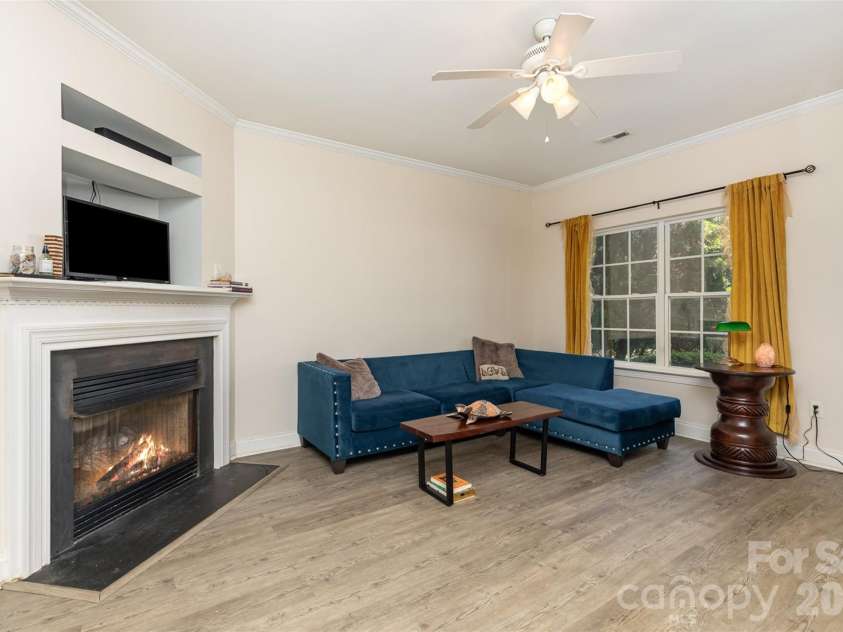 2108 Sardony Lane, Charlotte, NC 28213.  MLS# CAR4351032, YatesRealty ID 3476. 