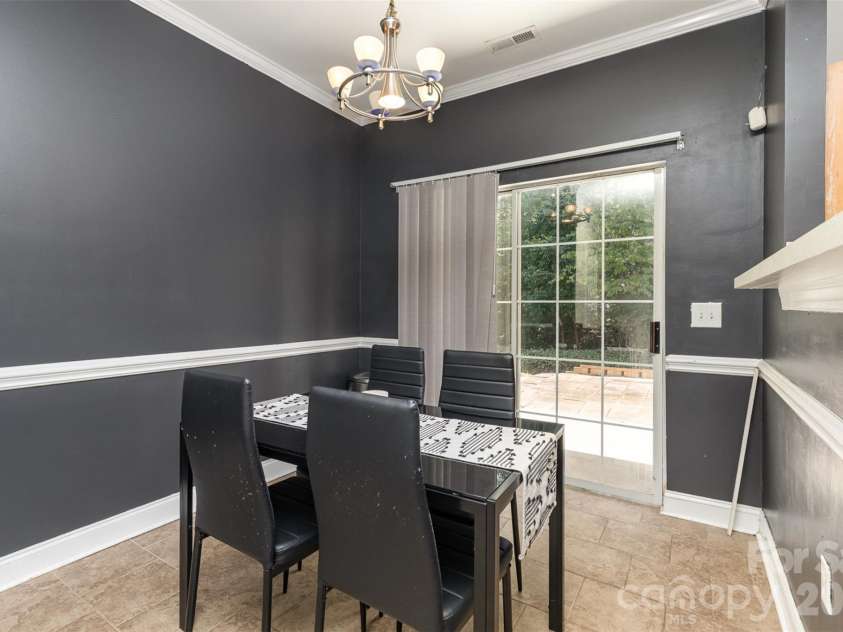 2108 Sardony Lane, Charlotte, NC 28213.  MLS# CAR4351032, YatesRealty ID 3476. 