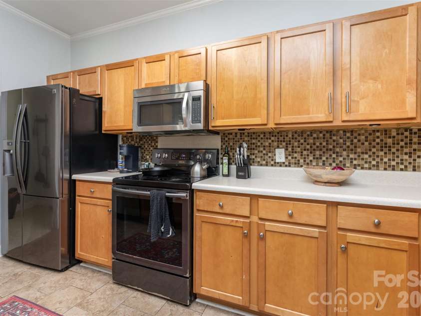 2108 Sardony Lane, Charlotte, NC 28213.  MLS# CAR4351032, YatesRealty ID 3476. 