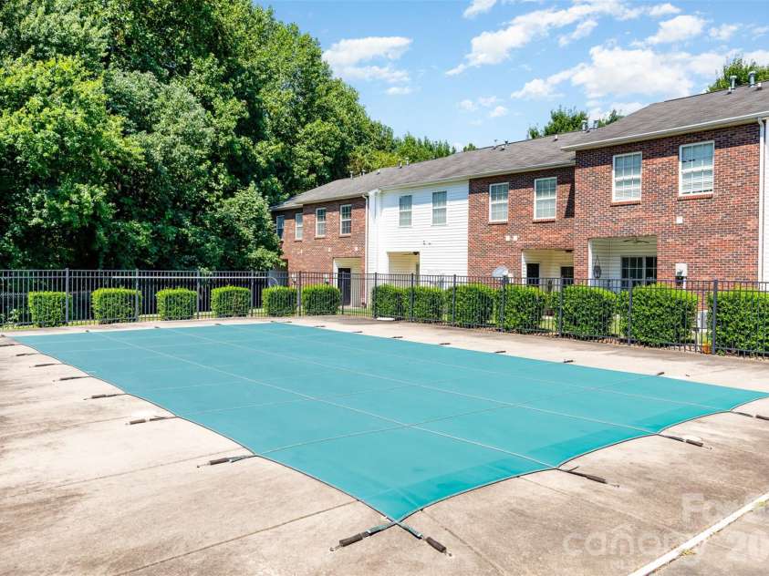 2108 Sardony Lane, Charlotte, NC 28213.  MLS# CAR4351032, YatesRealty ID 3476. 