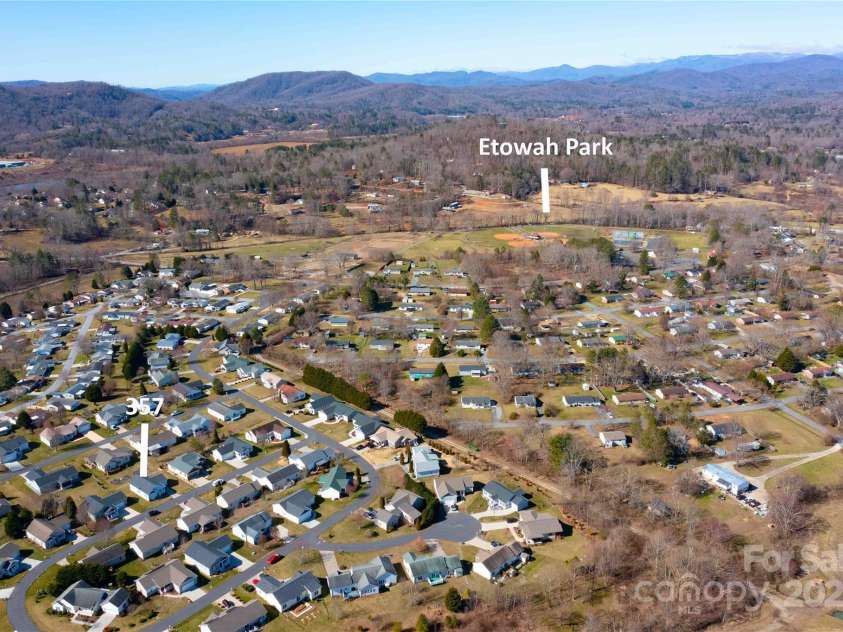 357 Beechnut Drive, Hendersonville, NC 28739.  MLS# CAR4231415, YatesRealty ID 3476. 