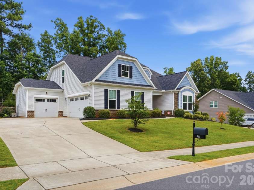 511 Rosemore Place, Rock Hill, SC 29732.  MLS# CAR4397357, YatesRealty ID 34760. 511 Rosemore