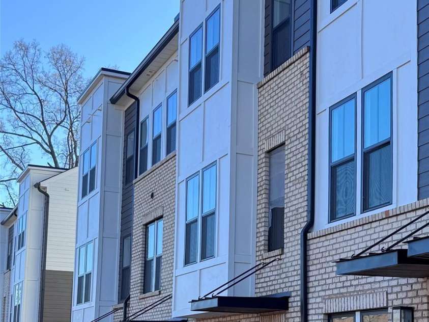 6028 Old Pineville Road, Charlotte, NC 28217.  MLS# CAR4317923, YatesRealty ID 34760. 