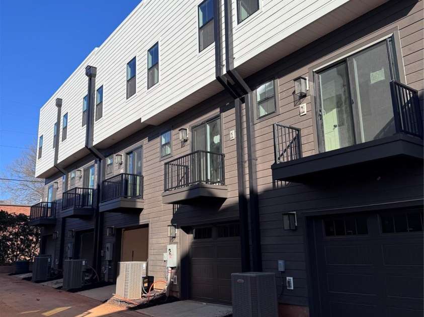 6028 Old Pineville Road, Charlotte, NC 28217.  MLS# CAR4317923, YatesRealty ID 34760. 