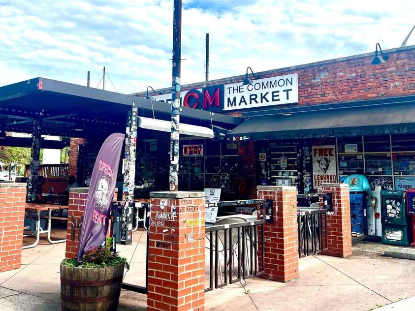 2629 Commonwealth Avenue, Charlotte, NC 28205.  MLS# CAR4295846, YatesRealty ID 34761. 