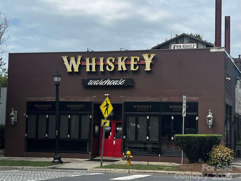 2629 Commonwealth Avenue, Charlotte, NC 28205.  MLS# CAR4295846, YatesRealty ID 34761. 