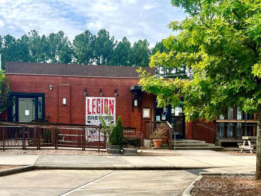 2629 Commonwealth Avenue, Charlotte, NC 28205.  MLS# CAR4295846, YatesRealty ID 34761. 