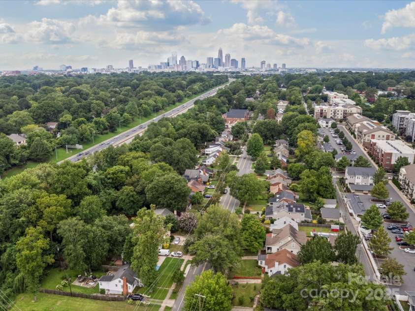 2629 Commonwealth Avenue, Charlotte, NC 28205.  MLS# CAR4295846, YatesRealty ID 34761. Commonwealth/Midwood area, walkable to entertainment