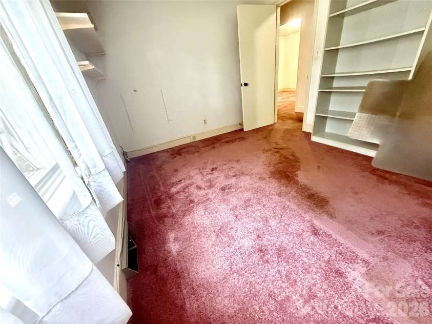 821 Burnley Road, Charlotte, NC 28210.  MLS# CAR4372249, YatesRealty ID 34762. 