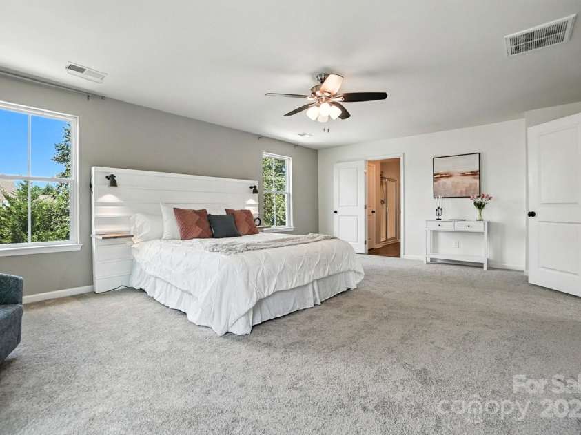 2042 Hamil Ridge Drive, Waxhaw, NC 28173.  MLS# CAR4289147, YatesRealty ID 34763. 