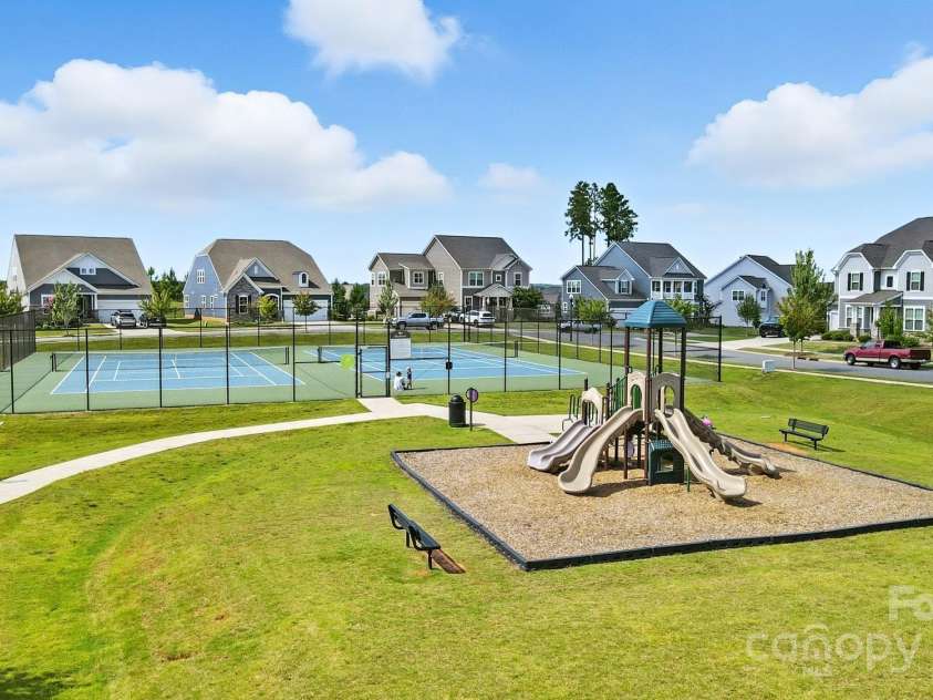 2042 Hamil Ridge Drive, Waxhaw, NC 28173.  MLS# CAR4289147, YatesRealty ID 34763. 