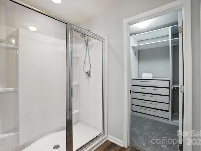 2042 Hamil Ridge Drive, Waxhaw, NC 28173.  MLS# CAR4289147, YatesRealty ID 34763. 