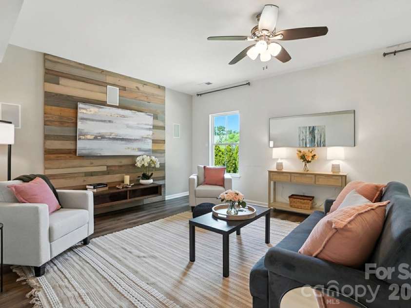 2042 Hamil Ridge Drive, Waxhaw, NC 28173.  MLS# CAR4343022, YatesRealty ID 34763. 