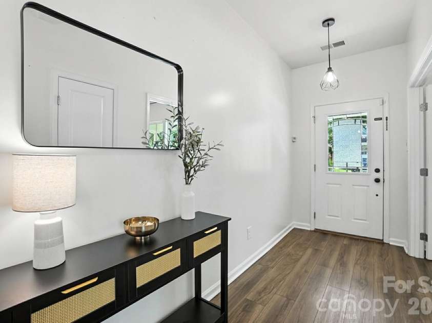 2042 Hamil Ridge Drive, Waxhaw, NC 28173.  MLS# CAR4343022, YatesRealty ID 34763. 