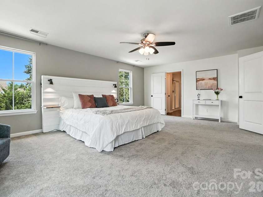 2042 Hamil Ridge Drive, Waxhaw, NC 28173.  MLS# CAR4343022, YatesRealty ID 34763. 