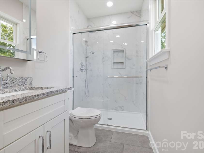 404 Williamson Street, Fort Mill, SC 29715.  MLS# CAR4396428, YatesRealty ID 34763. Primary bathroom