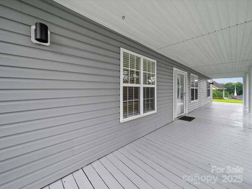 1585 Nathanial Street, Newton, NC 28658.  MLS# CAR4289013, YatesRealty ID 34764. 