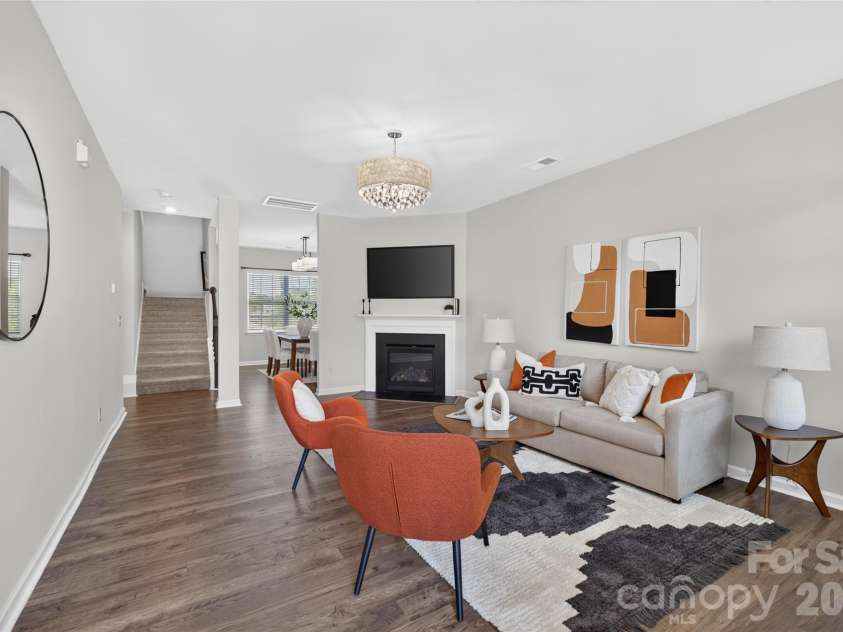 2023 Navarro Road, Charlotte, NC 28214.  MLS# CAR4394895, YatesRealty ID 34765. 