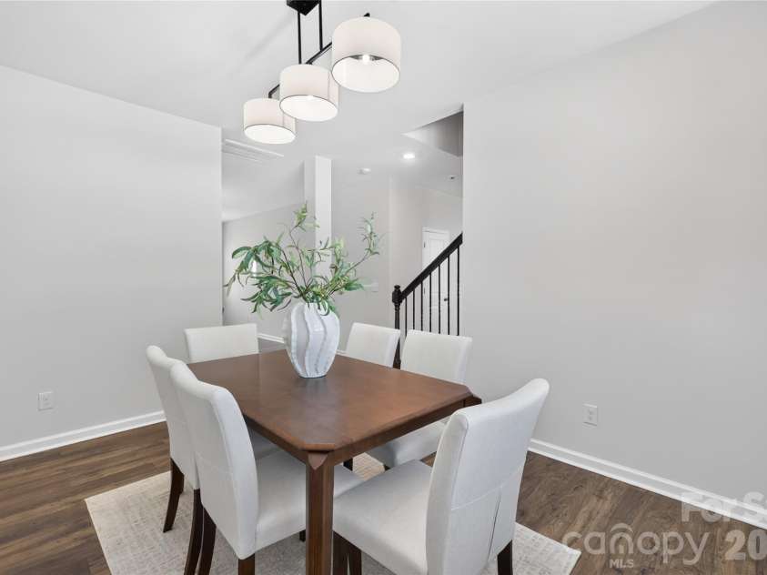 2023 Navarro Road, Charlotte, NC 28214.  MLS# CAR4394895, YatesRealty ID 34765. 