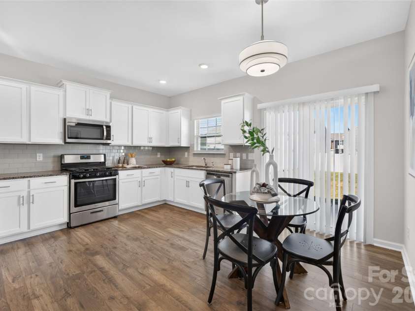 2023 Navarro Road, Charlotte, NC 28214.  MLS# CAR4394895, YatesRealty ID 34765. 
