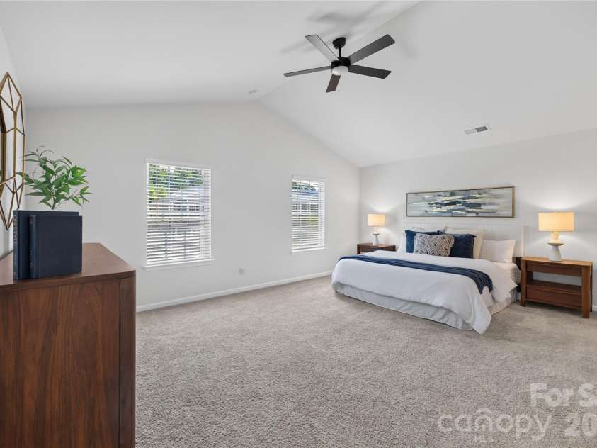 2023 Navarro Road, Charlotte, NC 28214.  MLS# CAR4394895, YatesRealty ID 34765. 