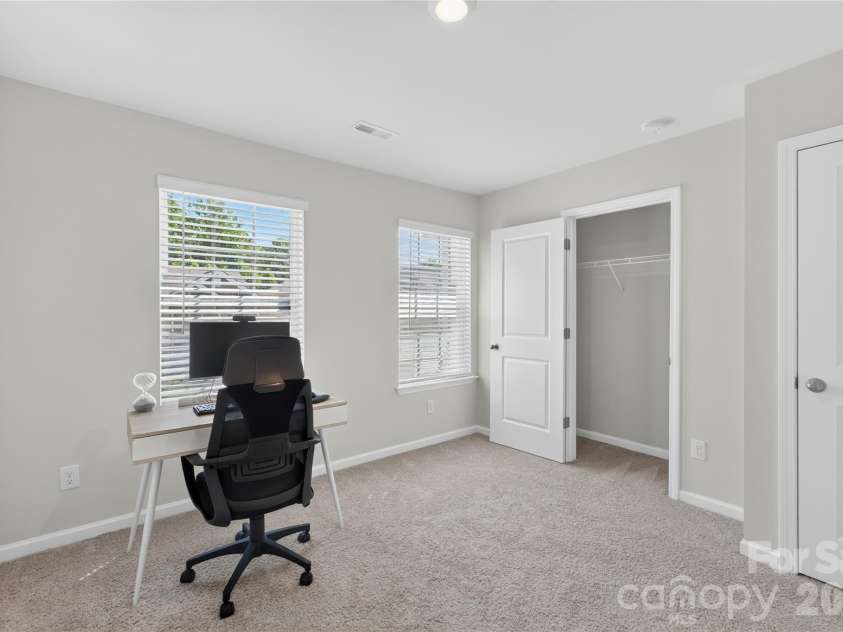 2023 Navarro Road, Charlotte, NC 28214.  MLS# CAR4394895, YatesRealty ID 34765. 