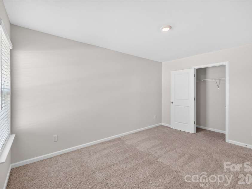 2023 Navarro Road, Charlotte, NC 28214.  MLS# CAR4394895, YatesRealty ID 34765. 