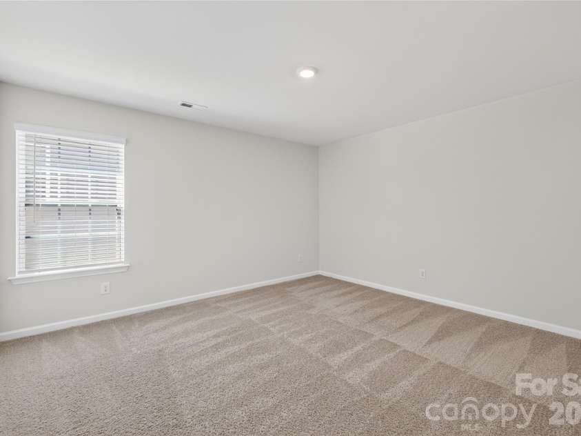 2023 Navarro Road, Charlotte, NC 28214.  MLS# CAR4394895, YatesRealty ID 34765. 