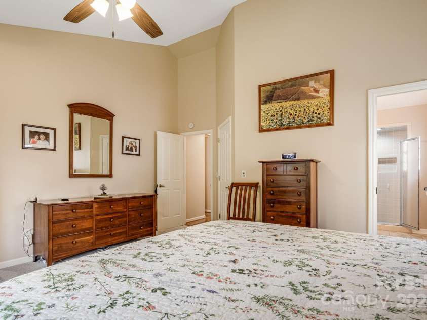 1015 Saddlebrook Drive, Hendersonville, NC 28739.  MLS# CAR4294403, YatesRealty ID 34766. 