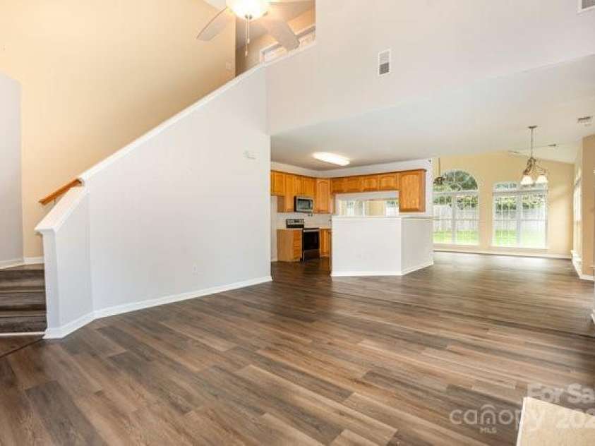 5128 Balsam Bark Lane, Fort Mill, SC 29708.  MLS# CAR4276601, YatesRealty ID 34767. 