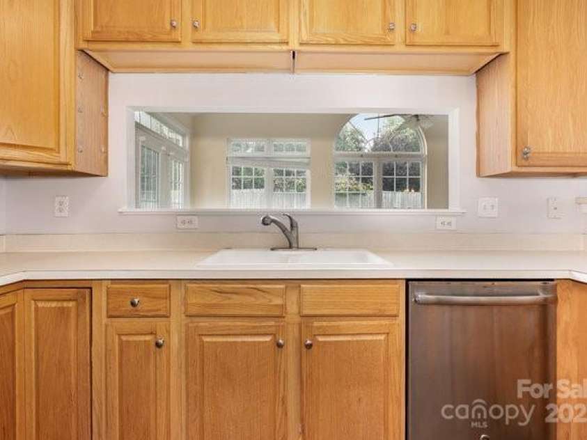 5128 Balsam Bark Lane, Fort Mill, SC 29708.  MLS# CAR4276601, YatesRealty ID 34767. 