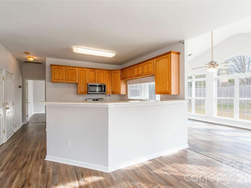 5128 Balsam Bark Lane, Fort Mill, SC 29708.  MLS# CAR4334855, YatesRealty ID 34767. 