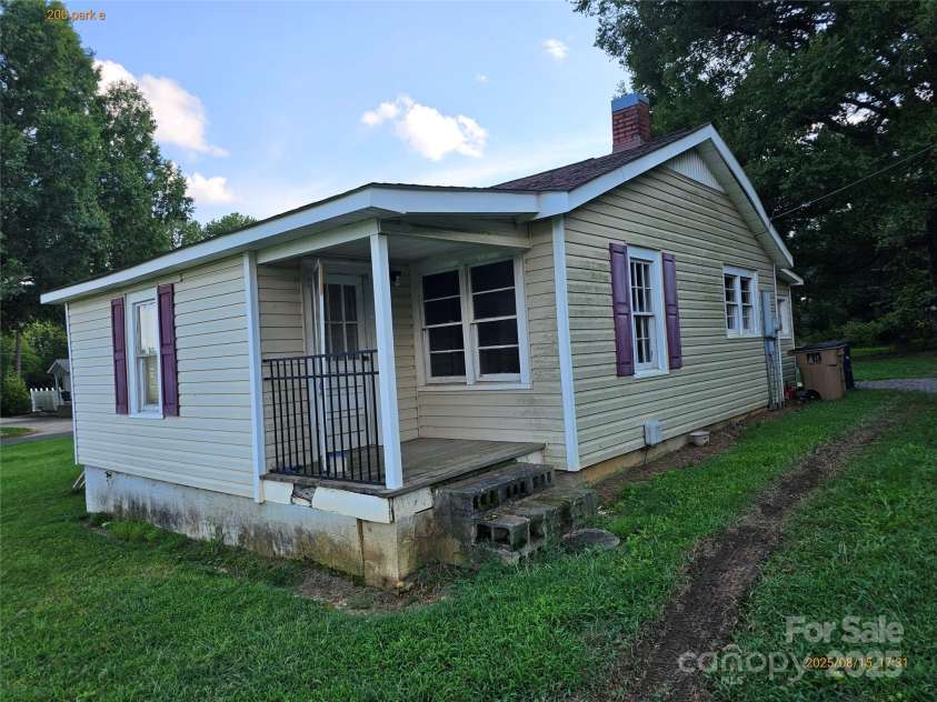 200 Park Road, Indian Trail, NC 28079.  MLS# CAR4292401, YatesRealty ID 34769. 