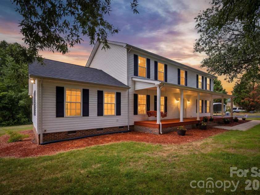4799 Pleasant View Lane, Catawba, NC 28609.  MLS# CAR4382436, YatesRealty ID 34769. 