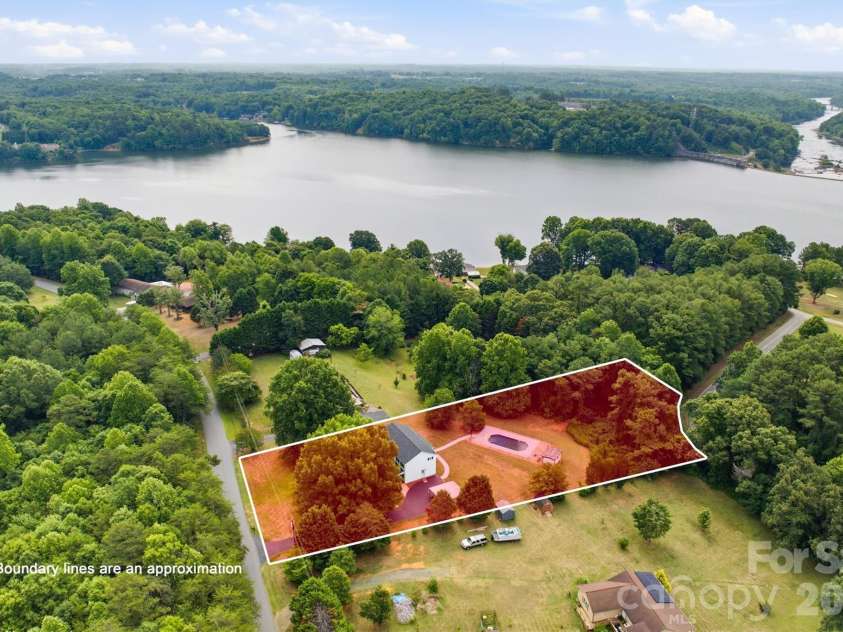 4799 Pleasant View Lane, Catawba, NC 28609.  MLS# CAR4382436, YatesRealty ID 34769. 