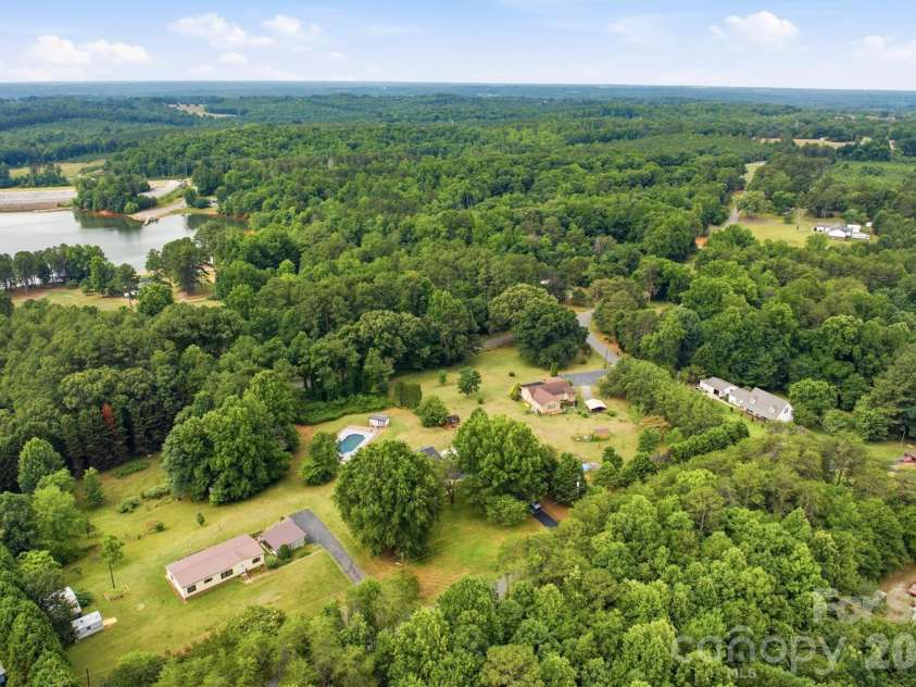 4799 Pleasant View Lane, Catawba, NC 28609.  MLS# CAR4382436, YatesRealty ID 34769. 
