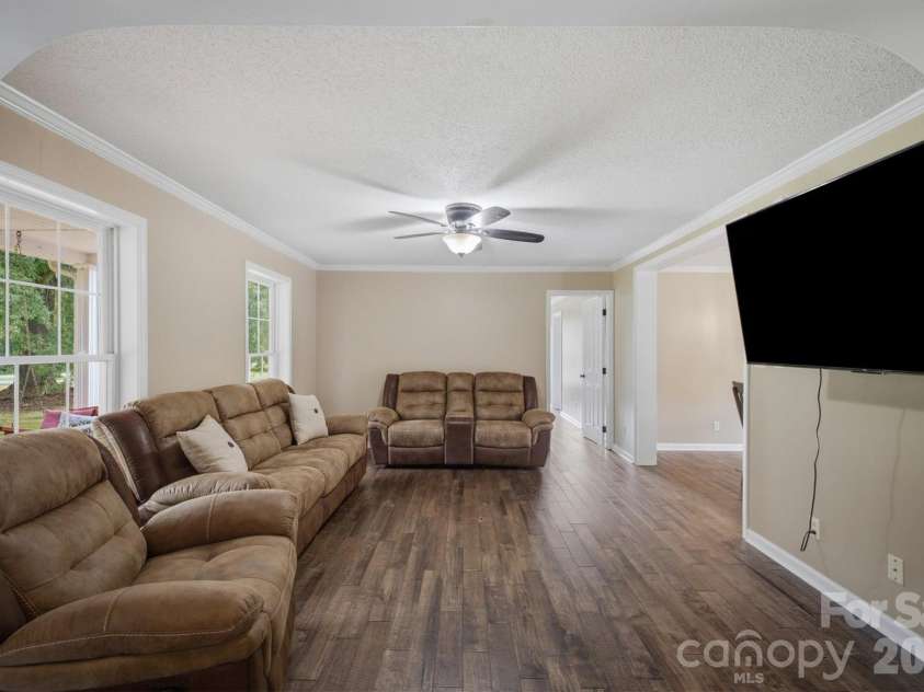 4799 Pleasant View Lane, Catawba, NC 28609.  MLS# CAR4382436, YatesRealty ID 34769. 