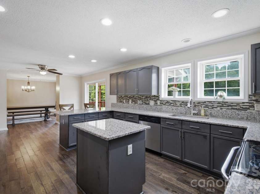 4799 Pleasant View Lane, Catawba, NC 28609.  MLS# CAR4382436, YatesRealty ID 34769. 