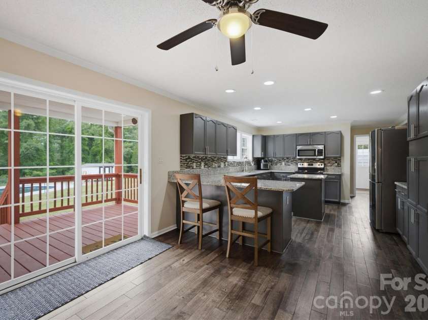 4799 Pleasant View Lane, Catawba, NC 28609.  MLS# CAR4382436, YatesRealty ID 34769. 