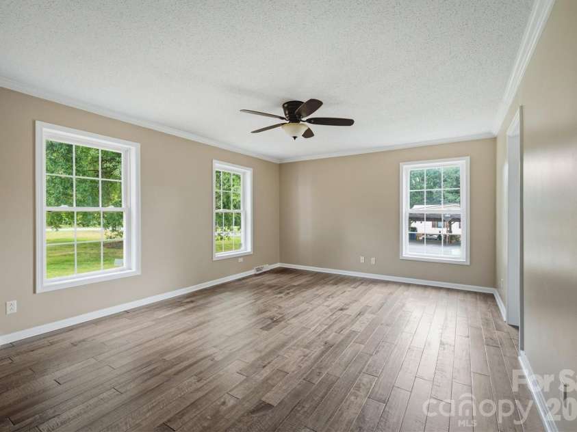4799 Pleasant View Lane, Catawba, NC 28609.  MLS# CAR4382436, YatesRealty ID 34769. 
