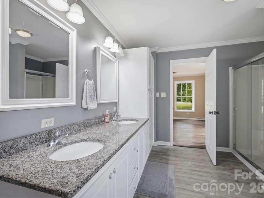 4799 Pleasant View Lane, Catawba, NC 28609.  MLS# CAR4382436, YatesRealty ID 34769. 