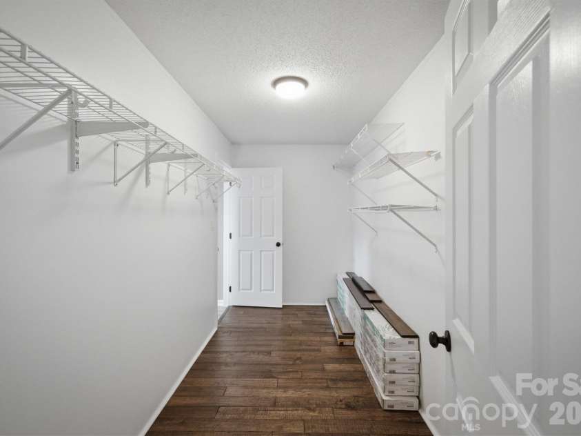 4799 Pleasant View Lane, Catawba, NC 28609.  MLS# CAR4382436, YatesRealty ID 34769. 