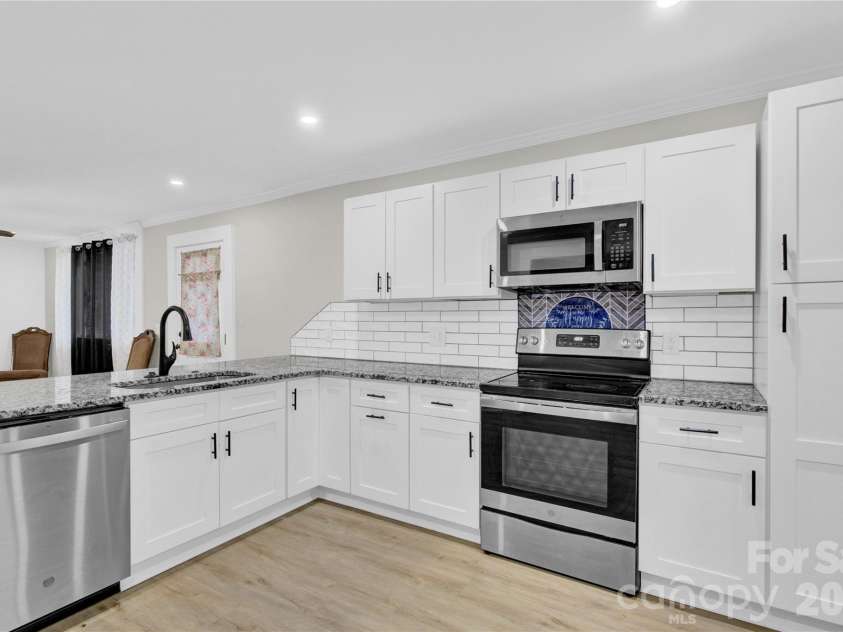 5020 Foster Road, Cleveland, NC 27013.  MLS# CAR4334611, YatesRealty ID 3477. Kitchen