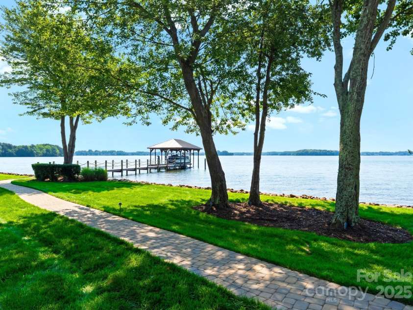 191 Washam Road, Mooresville, NC 28117.  MLS# CAR4291391, YatesRealty ID 34770. 