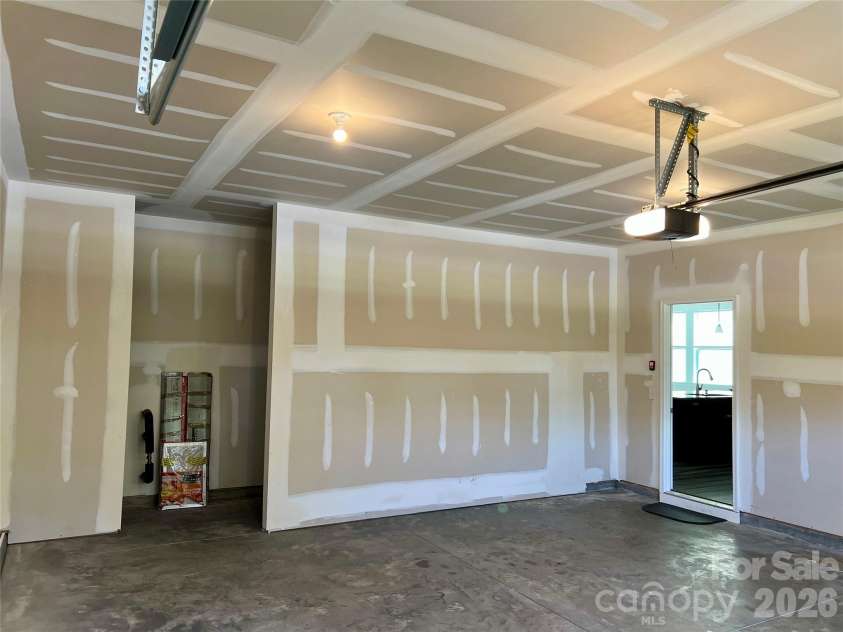6629 Meridale Forest Drive, Charlotte, NC 28269.  MLS# CAR4385620, YatesRealty ID 34770. 2 Car Garage#3