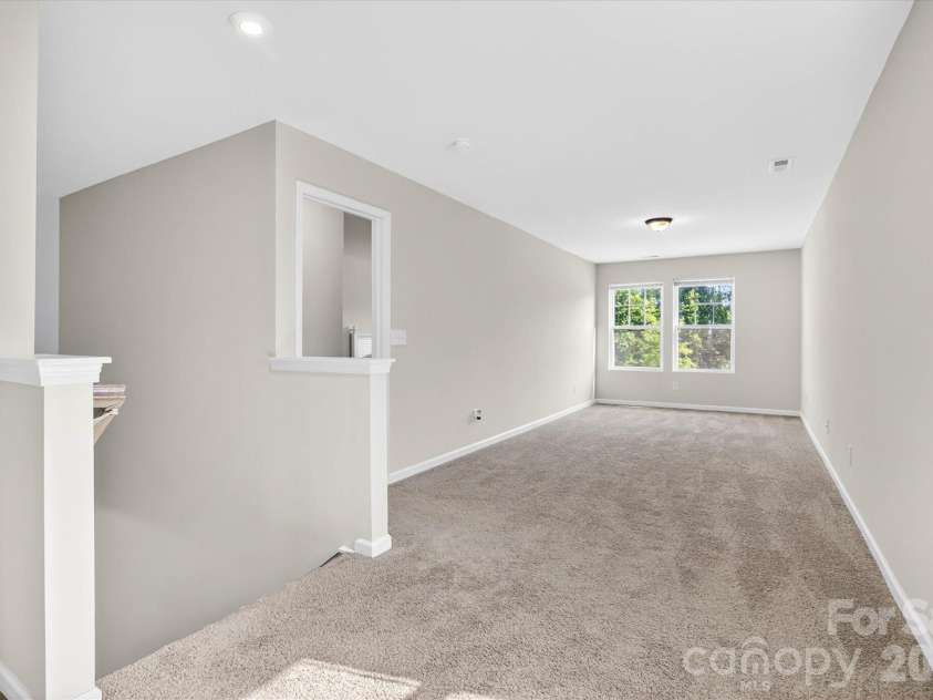 6629 Meridale Forest Drive, Charlotte, NC 28269.  MLS# CAR4385620, YatesRealty ID 34770. Loft #1