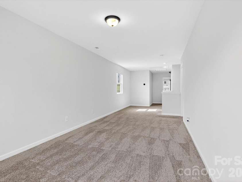 6629 Meridale Forest Drive, Charlotte, NC 28269.  MLS# CAR4385620, YatesRealty ID 34770. Loft #2