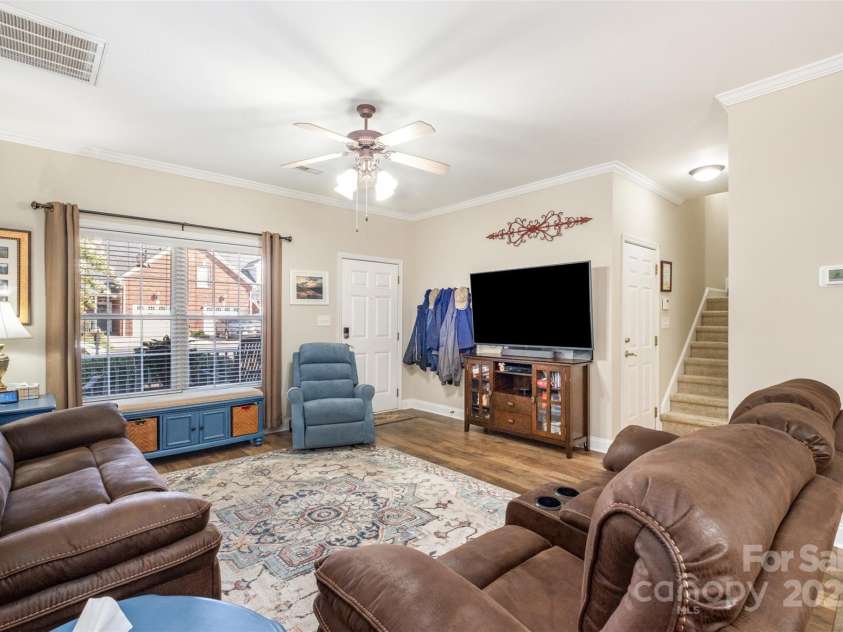 117 Quality Drive, Mount Holly, NC 28120.  MLS# CAR4294366, YatesRealty ID 34772. 